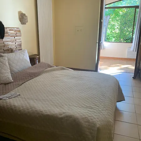 Hostellerie La Fuste N 17 فندق